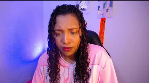 Snapshot of warisgoddes chatting on 10-05-25, 12:14 EMILY online show from 10-05-25, 12:14