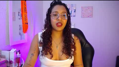 Snapshot of warisgoddes chatting on 02-13-26, 09:38 EMILY online show from 02-13-26, 09:38