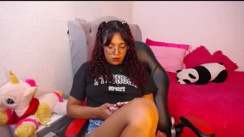 Snapshot of warisgoddes chatting on 03-08-26, 09:40 EMILY online show from 03-08-26, 09:40