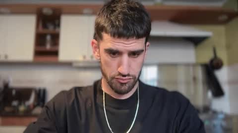 wearetwo online show from 10-21-25, 09:37