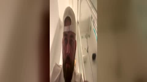Snapshot of watchmethrob69 chatting on 06-01-26, 06:42 watchmethrob69 online show from 06-01-26, 06:42