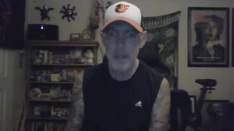 Snapshot of waterfire420 chatting on 02-14-25, 04:15 waterfire420 online show from 02-14-25, 04:15