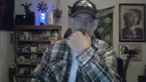 Snapshot of waterfire420 chatting on 09-16-25, 02:01 waterfire420 online show from 09-16-25, 02:01