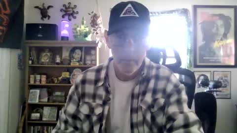 Snapshot of waterfire420 chatting on 12-13-25, 07:53 waterfire420 online show from 12-13-25, 07:53