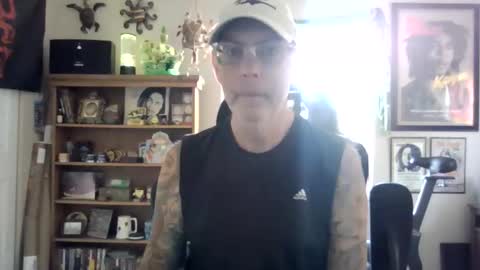 Snapshot of waterfire420 chatting on 02-16-26, 07:21 waterfire420 online show from 02-16-26, 07:21