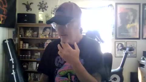 Snapshot of waterfire420 chatting on 04-14-26, 11:00 waterfire420 online show from 04-14-26, 11:00