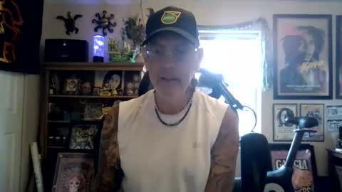 Snapshot of waterfire420 chatting on 05-15-26, 10:39 waterfire420 online show from 05-15-26, 10:39