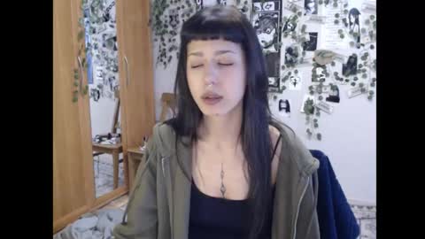 Mina online show from 10-09-25, 08:34