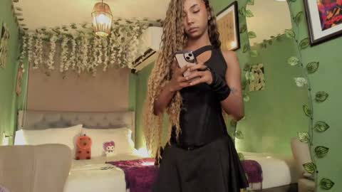 Wayuu Goddess  3 online show from 02-02-25, 09:02