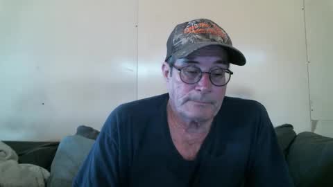 Snapshot of wbfarm chatting on 11-13-25, 09:58 WB Farm online show from 11-13-25, 09:58