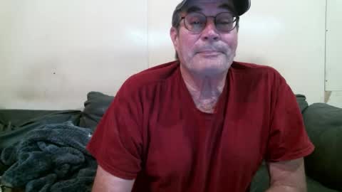 Snapshot of wbfarm chatting on 02-14-26, 02:41 WB Farm online show from 02-14-26, 02:41