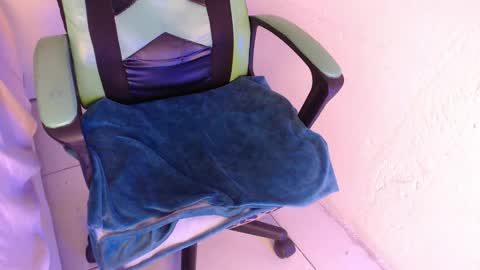 Trixie 3 online show from 11-11-25, 03:12