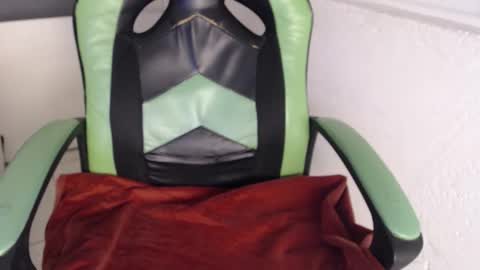 Trixie 3 online show from 11-23-25, 04:29