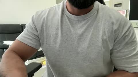 Weapon X online show from 10-17-25, 02:59