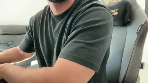 Weapon X online show from 12-17-25, 09:32