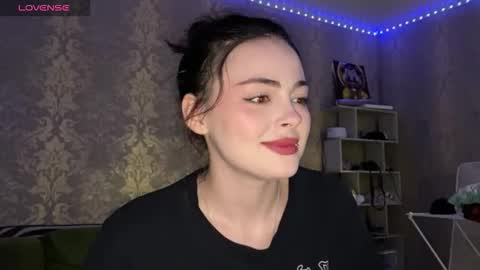 Alice online show from 04-24-26, 05:26