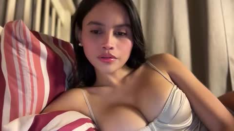 Maggie online show from 10-29-25, 04:42