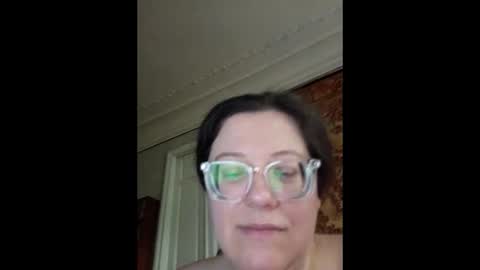 Marina online show from 05-19-26, 04:02