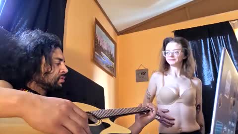 Snapshot of wecum2getdown chatting on 02-22-26, 04:38 wecum2getdown online show from 02-22-26, 04:38