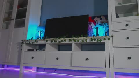 Snapshot of weed_princesss chatting on 12-09-24, 04:26  moon  online show from 12-09-24, 04:26