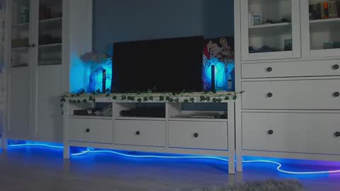 Snapshot of weed_princesss chatting on 01-29-25, 03:26  moon  online show from 01-29-25, 03:26