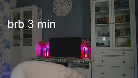 Snapshot of weed_princesss chatting on 01-30-25, 03:08  moon  online show from 01-30-25, 03:08