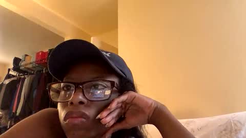 Snapshot of weeklyrush chatting on 03-04-26, 12:55 GoddessRush online show from 03-04-26, 12:55