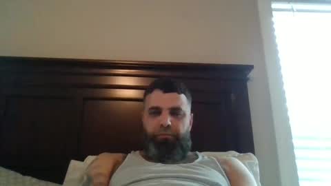 Snapshot of weezy210 chatting on 02-15-25, 06:23 Weezy online show from 02-15-25, 06:23