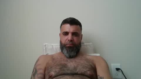 Snapshot of weezy210 chatting on 09-20-25, 02:07 Weezy online show from 09-20-25, 02:07