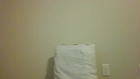 Snapshot of weezy210 chatting on 10-12-25, 10:20 Weezy online show from 10-12-25, 10:20