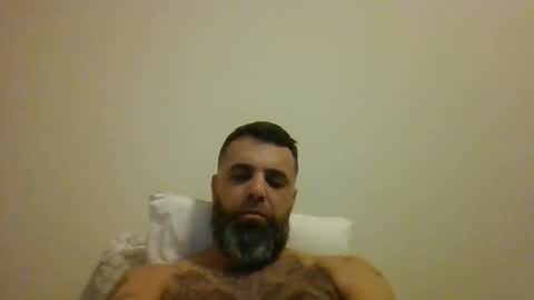 Snapshot of weezy210 chatting on 10-25-25, 02:19 Weezy online show from 10-25-25, 02:19