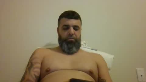 Snapshot of weezy210 chatting on 11-11-25, 12:21 Weezy online show from 11-11-25, 12:21