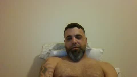 Snapshot of weezy210 chatting on 11-25-25, 11:05 Weezy online show from 11-25-25, 11:05