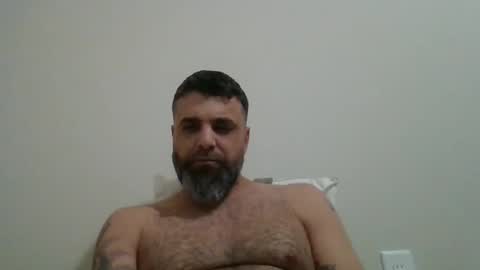 Snapshot of weezy210 chatting on 12-17-25, 03:01 Weezy online show from 12-17-25, 03:01