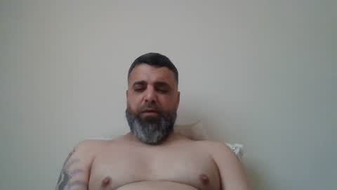 Snapshot of weezy210 chatting on 07-11-26, 04:21 Weezy online show from 07-11-26, 04:21