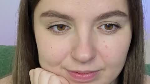 Snapshot of weird_bird chatting on 03-05-26, 04:52 Weird Bird online show from 03-05-26, 04:52