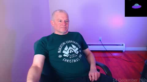 Snapshot of weird_chris chatting on 12-14-24, 05:58 Chris online show from 12-14-24, 05:58