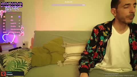 Snapshot of weird_inside chatting on 01-15-25, 08:58 Alyssa and James online show from 01-15-25, 08:58