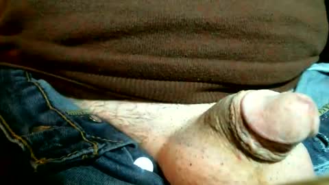 Snapshot of wellandwelland chatting on 10-22-25, 07:02 wellandwelland online show from 10-22-25, 07:02