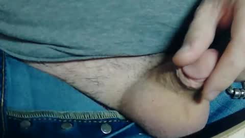 Snapshot of wellandwelland chatting on 11-10-25, 02:49 wellandwelland online show from 11-10-25, 02:49