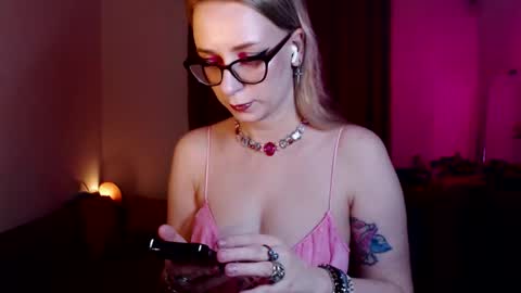 Liza online show from 03-26-26, 05:07