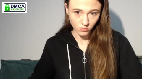 Milena online show from 09-28-25, 08:36