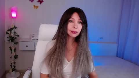 Wendi Foster online show from 12-17-25, 06:58