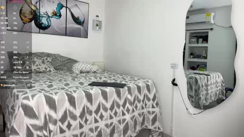 Wendy Alex online show from 10-20-25, 11:38