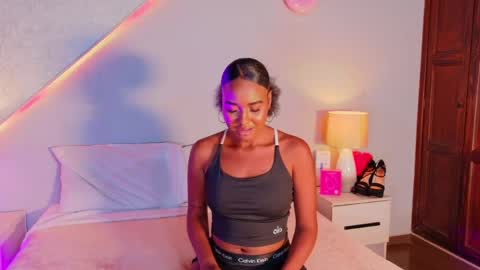 Snapshot of wendy_williams_ chatting on 05-19-26, 01:56 wendy_williams_ online show from 05-19-26, 01:56