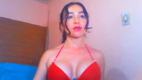 Snapshot of wenndy_ardent chatting on 01-11-25, 09:15 TaTis online show from 01-11-25, 09:15