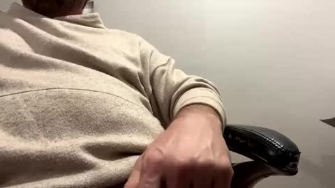 Snapshot of wes40960 chatting on 02-05-25, 11:50 wes40960 online show from 02-05-25, 11:50