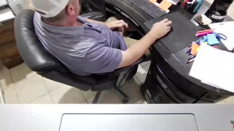 Snapshot of wes40960 chatting on 09-22-25, 11:18 wes40960 online show from 09-22-25, 11:18