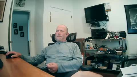 weseeyouwatching online show from 09-19-25, 06:41