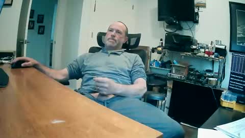 weseeyouwatching online show from 04-02-26, 05:54